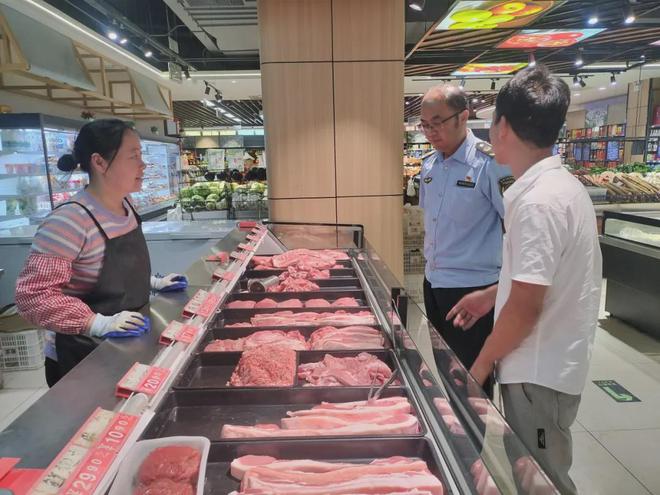 章丘嚴(yán)查畜禽肉及其產(chǎn)品，筑牢肉制品安全防線